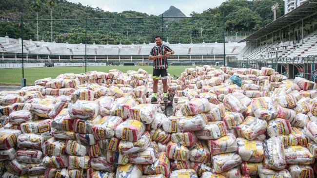 Brezilyalı futbolcu Fred yoksul ailelere yardım için 600 kilometre pedal çevirdi